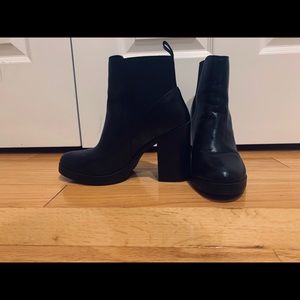 Steve Madden Nana leather booties